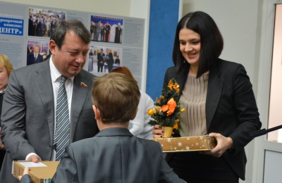 «Окно в мир» подарило детям-инвалидам ноутбуки «Окно в мир» подарило детям-инвалидам ноутбуки