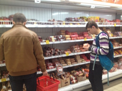 «Скорая молодёжная помощь» продолжает проверку магазинов и кафе