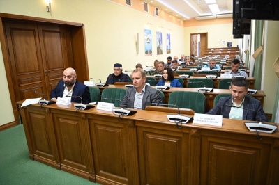 На повестке вопросы взаимодействия с национальными и религиозными организациями На повестке вопросы взаимодействия с национальными и религиозными организациями