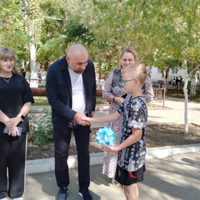 Член Общественной палаты области Набигулла Багамаев навестил белгородских школьников в городе Каспийск Член Общественной палаты области Набигулла Багамаев навестил белгородских школьников в городе Каспийск